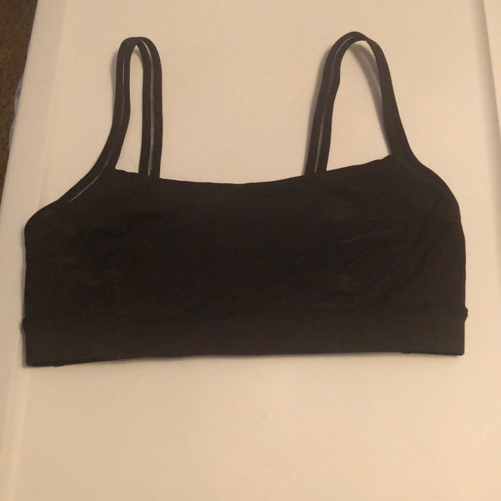 Black sports bra
